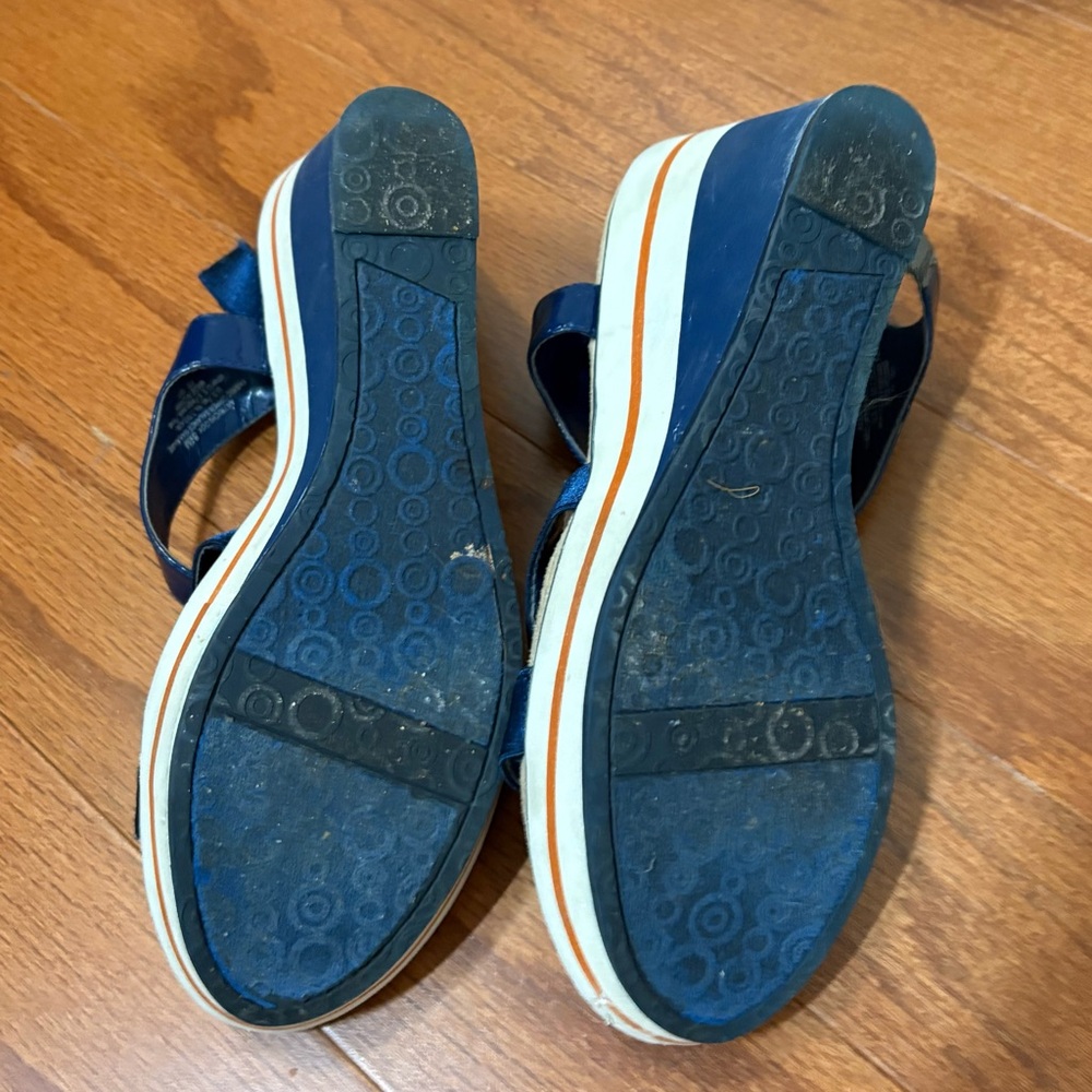 Michael Kora  Blue Women's Wedge Sandals - Picture 4 of 4